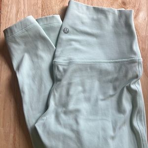 EUC Lululemon Align High Rise 28”